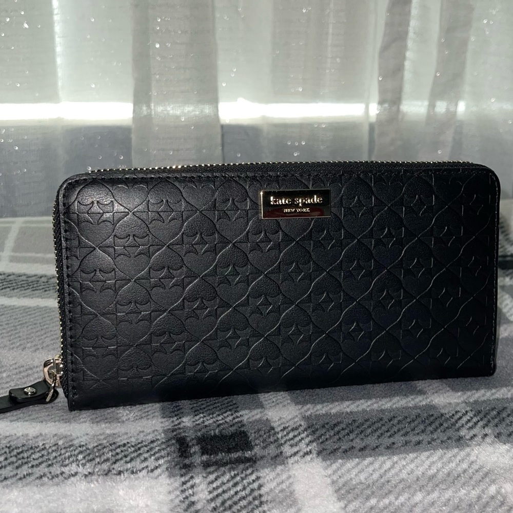 Kate Spade Penn Place Embossed Neda Wallet